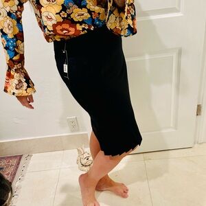 Tahari Size 12 NWT Black Pencil Skirt with pleated sides